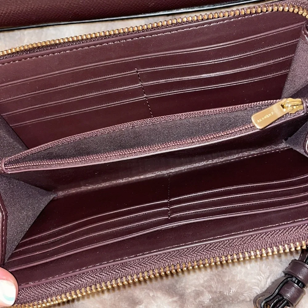 Oxblood Coach purse/wallet set - Picture 2 of 5